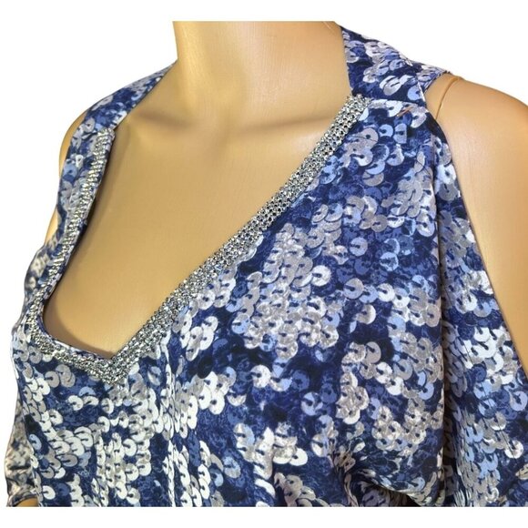 (5 for $25) Juicy Couture Sequin Patterned Sexy Cold Shoulder Top - Size Medium - Picture 8 of 9